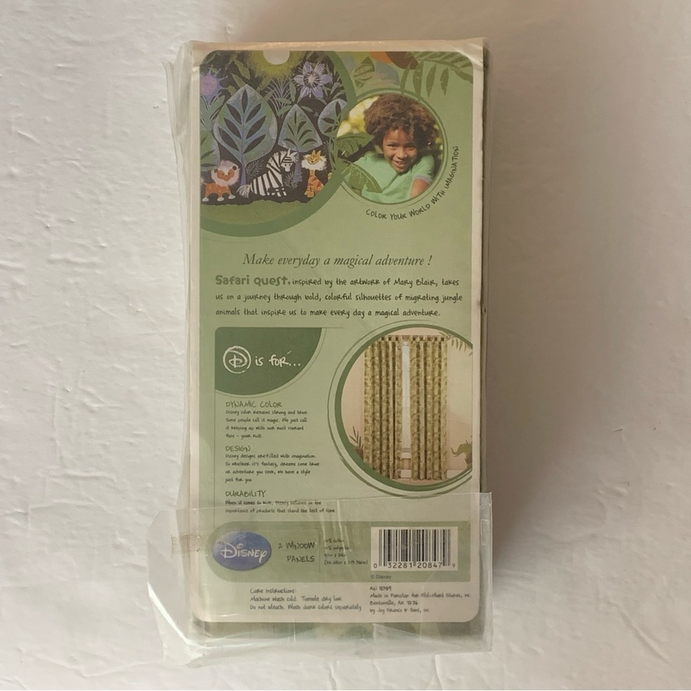 Disney Window Panels Safari Quest Green Camo Kids NWT - Picture 6 of 9